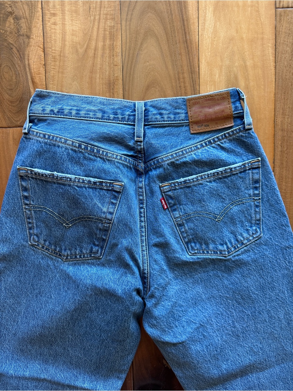 Levi's Classic Blue Straight-Leg Jeans - Picture 10 of 11